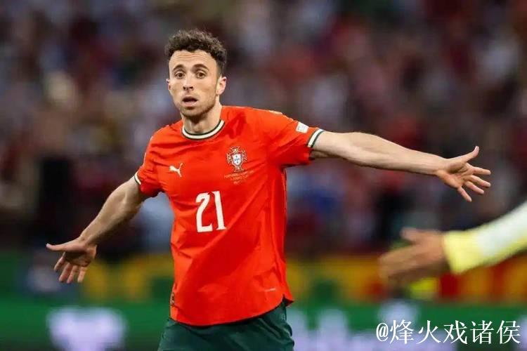 库什恰克觉得葡萄牙队的损失更大,穆里尼奥欣赏若塔的踢球态度 库什恰克觉得葡萄牙队的损失更大,穆里尼奥欣赏若塔的踢球态度