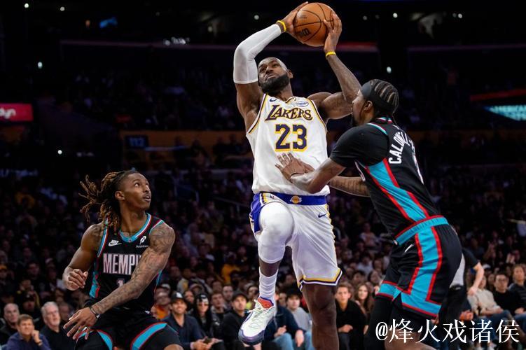詹姆斯26+10助攻里程碑东契奇36+9 湖人主场逆转灰熊 詹姆斯26+10助攻里程碑东契奇36+9 湖人主场逆转灰熊