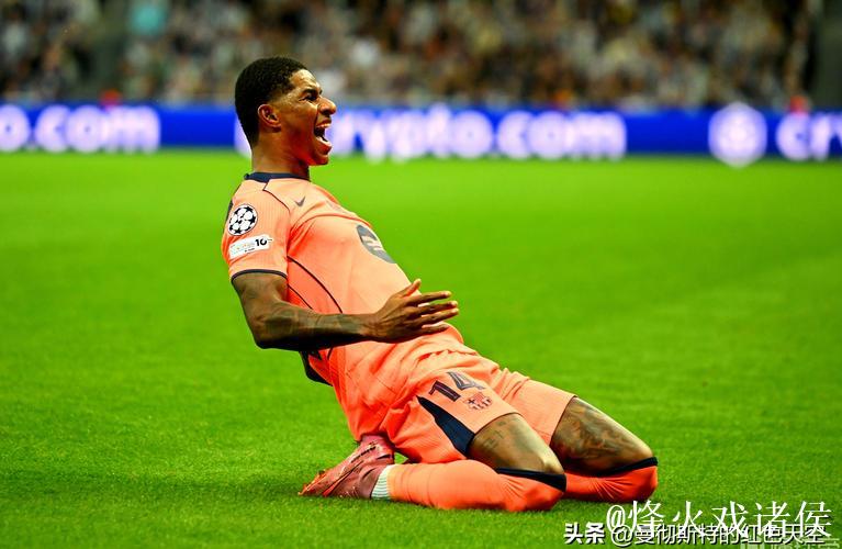 吉索尔菲或助桑德兰截胡西汉姆联,多夫比克转会费浮现 吉索尔菲或助桑德兰截胡西汉姆联,多夫比克转会费浮现